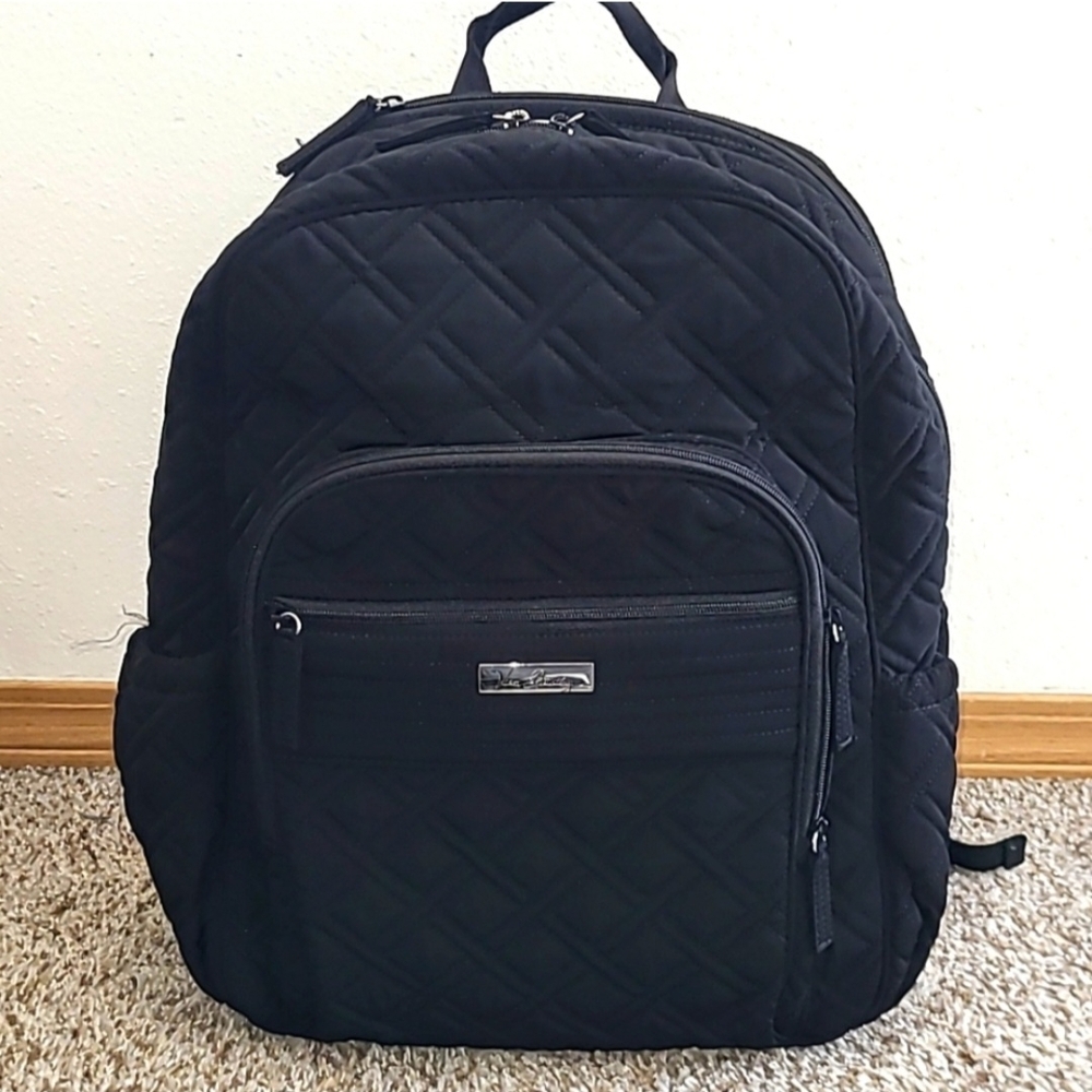 🚨🚨Vera Bradley Black Quilted Backpack with Diamond Texture